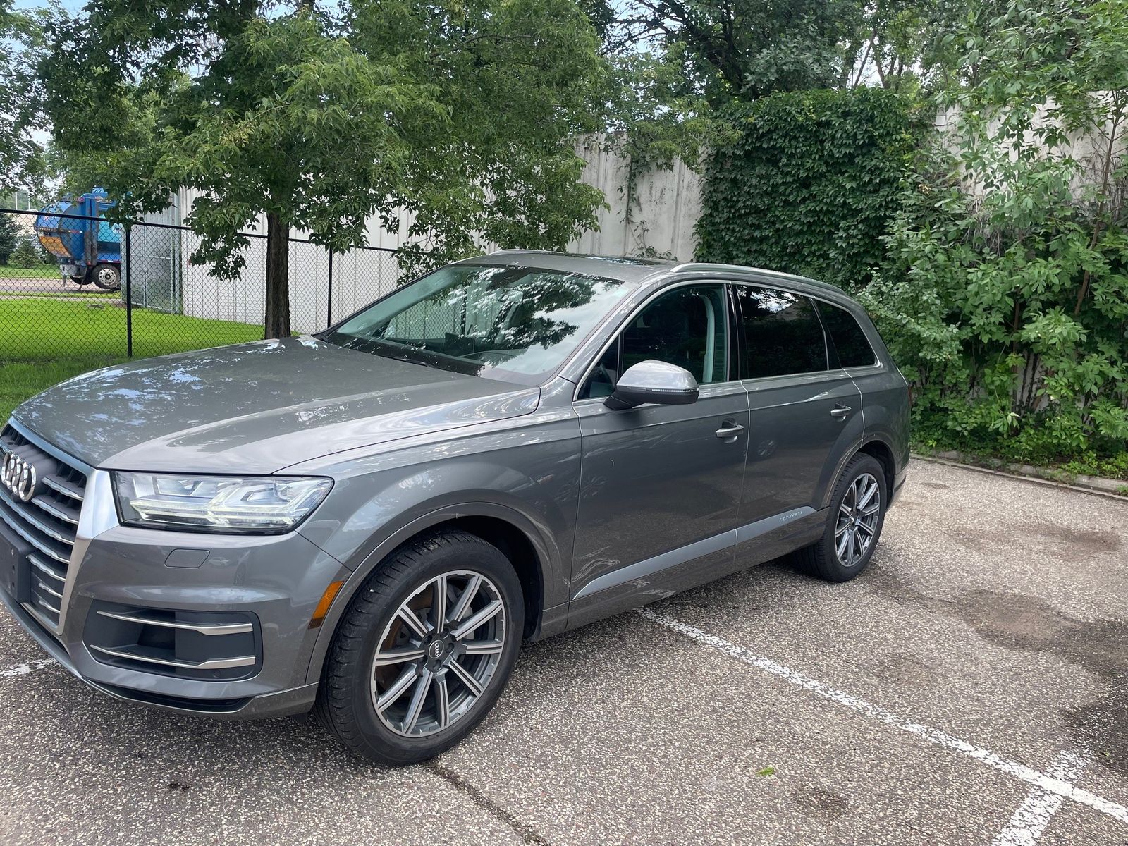 2017 Audi Q7 Prestige -
                  Golden Valley, MN