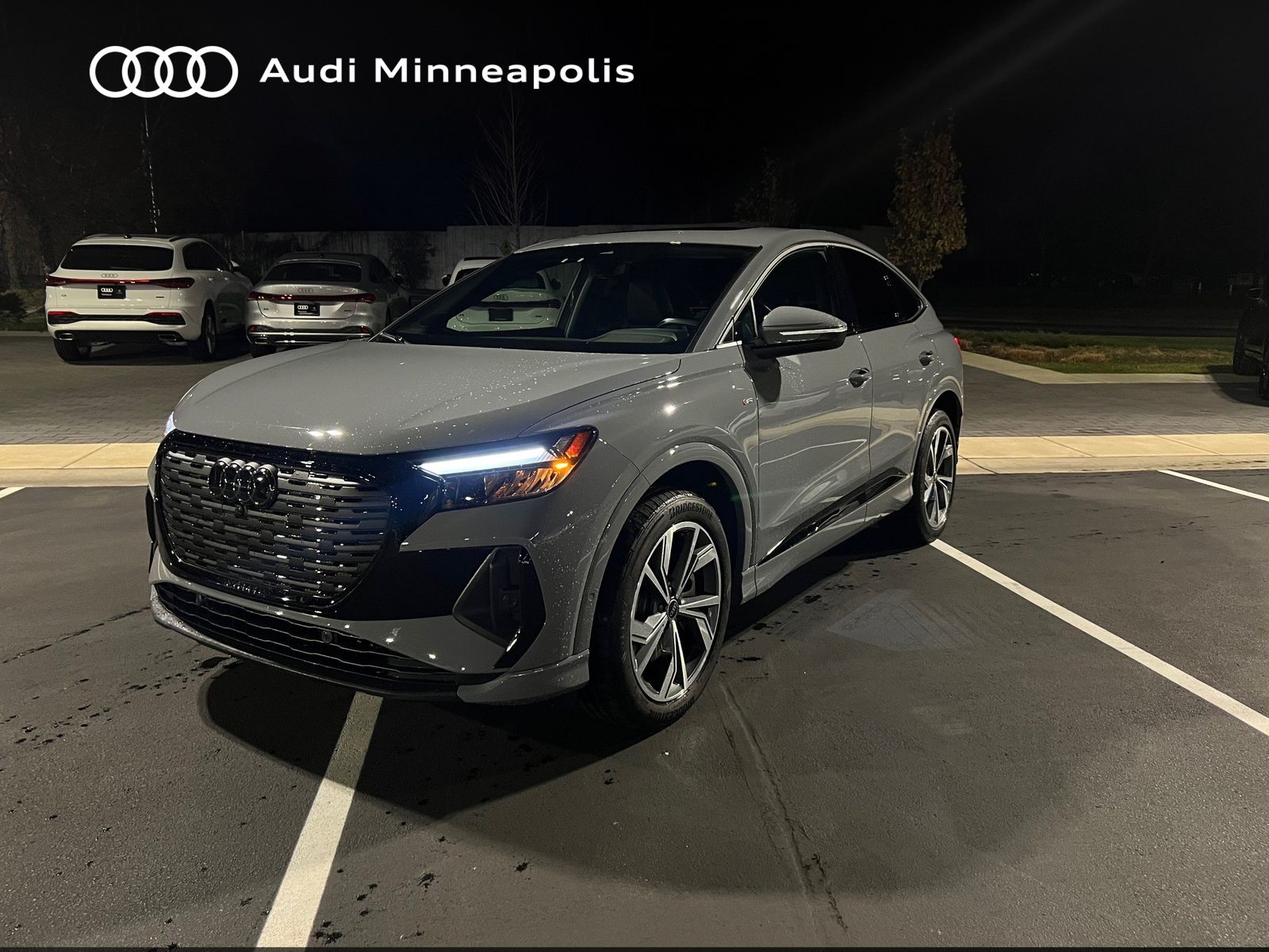 Thumbnail: 2023 Audi Q4 e-tron - 1