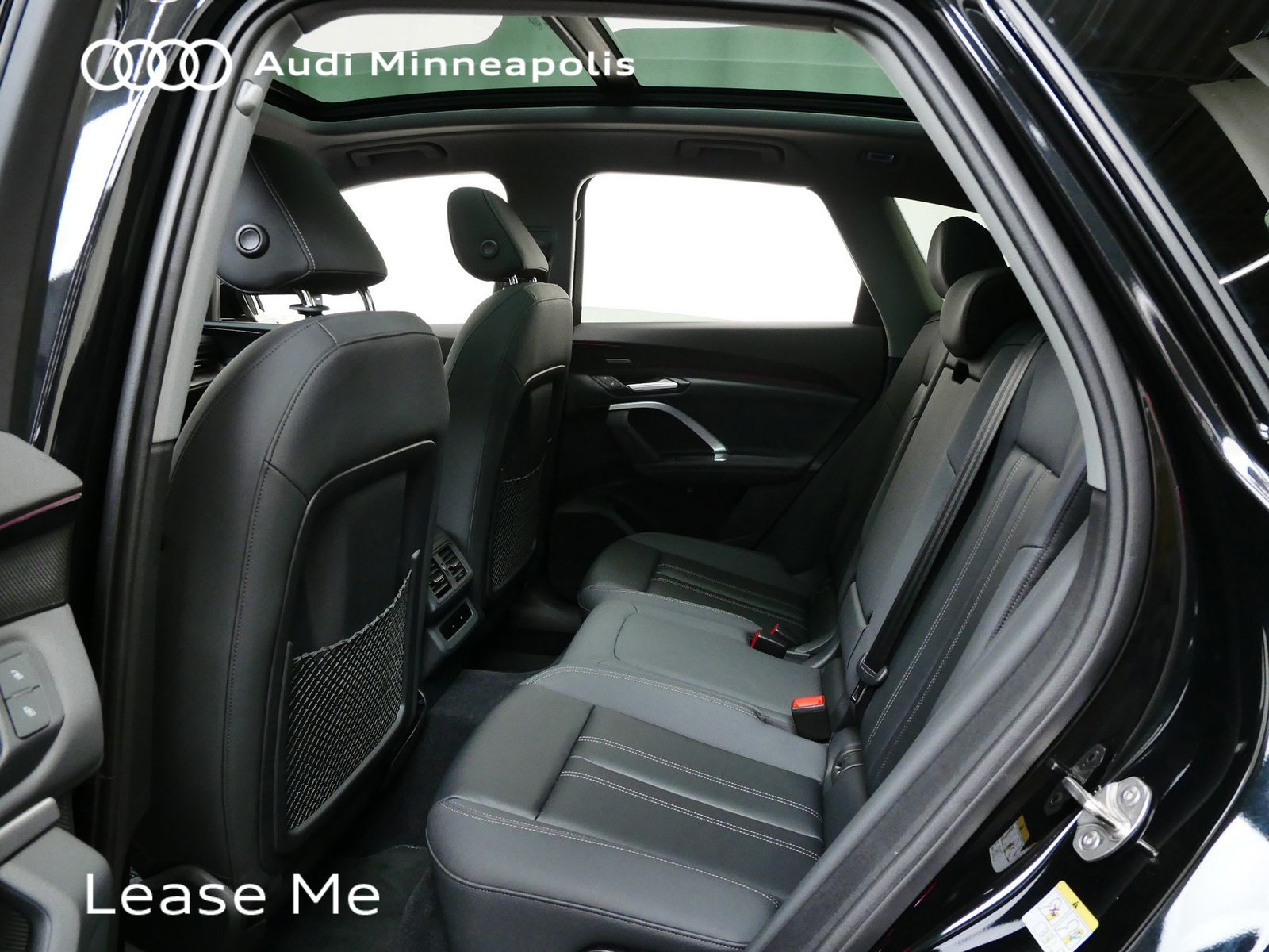 Thumbnail: 2025 Audi Q5 - 14