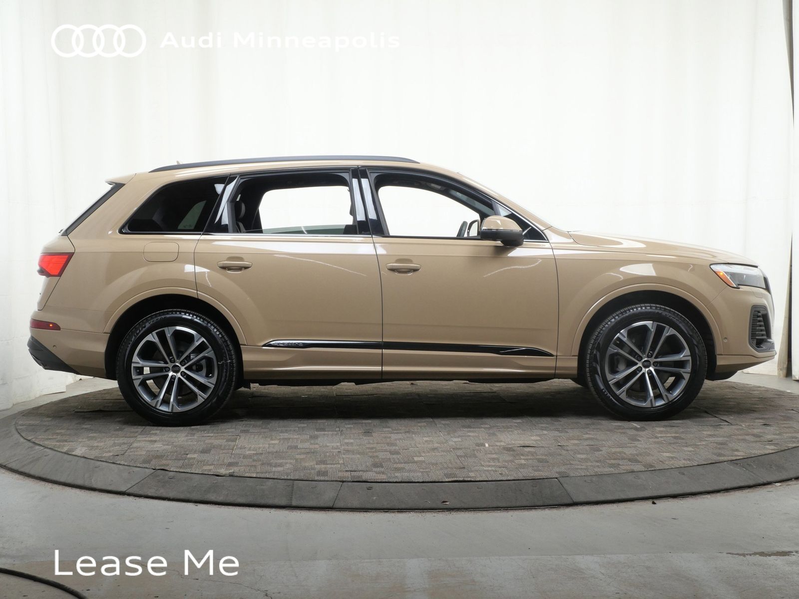 Thumbnail: 2025 Audi Q7 - 9