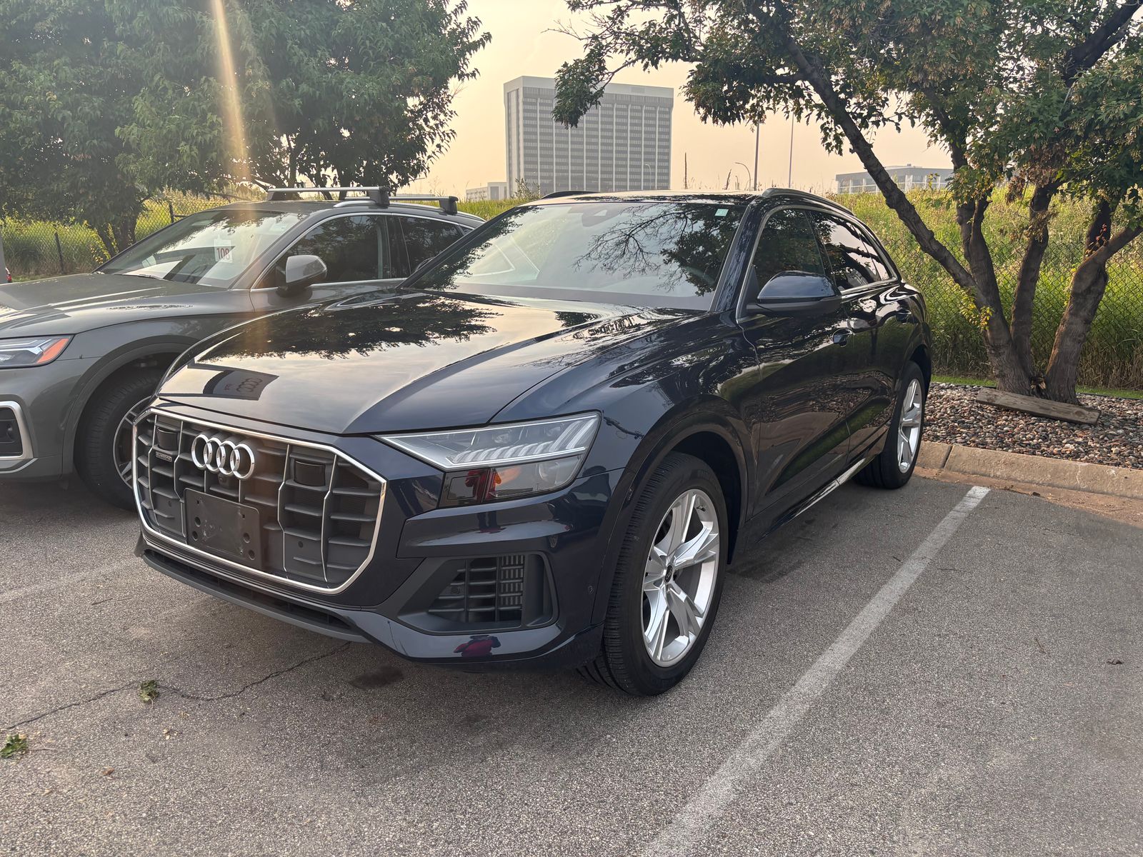 Thumbnail: 2023 Audi Q8 - 3