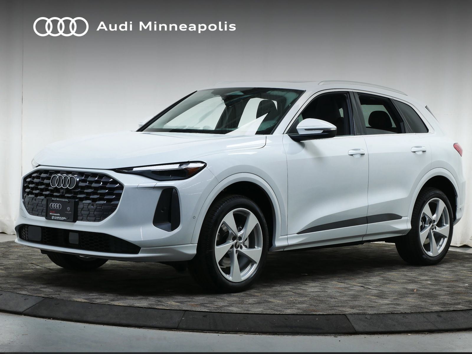 Thumbnail: 2025 Audi Q5 - 1