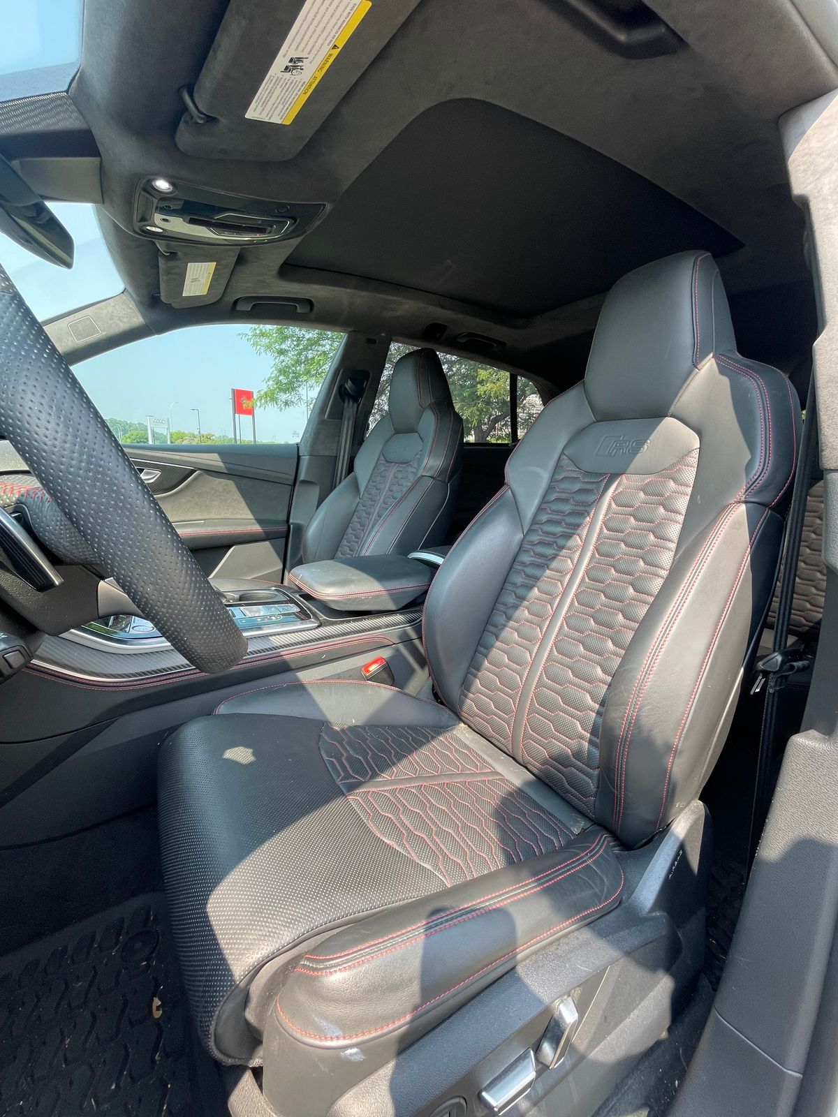 Thumbnail: 2020 Audi RS Q8 - 8