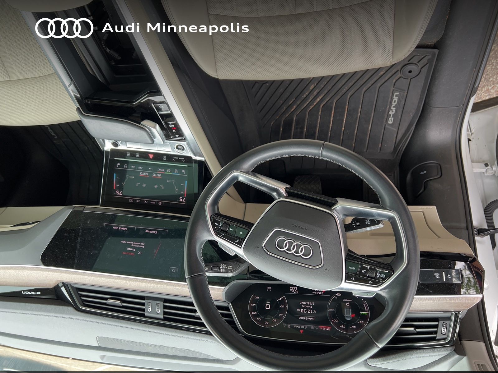 Thumbnail: 2024 Audi Q8 e-tron - 20