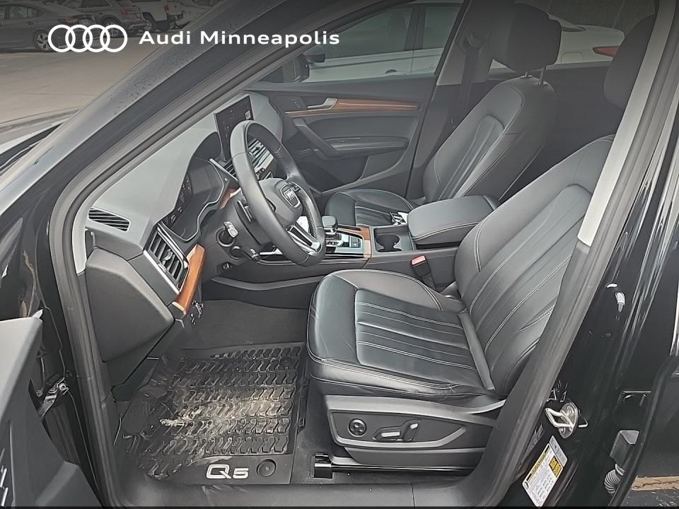Thumbnail: 2023 Audi Q5 - 13