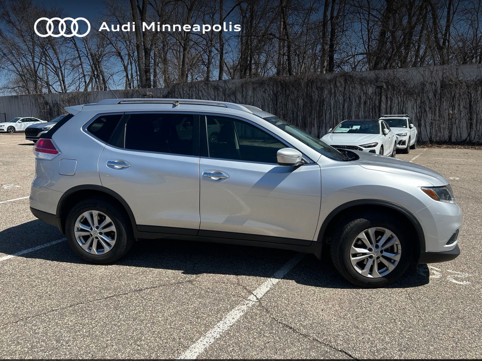 Thumbnail: 2015 Nissan Rogue - 10