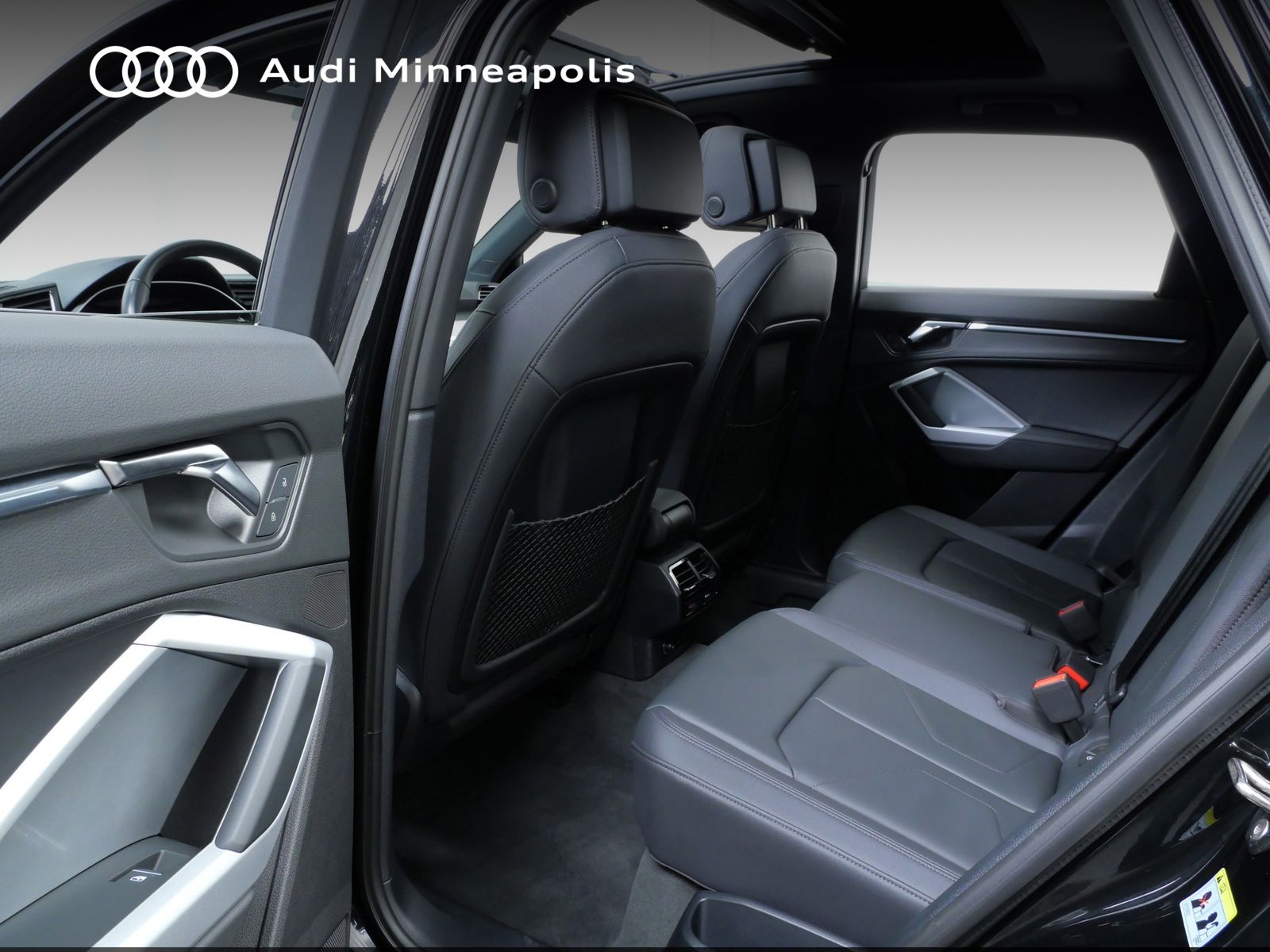 Thumbnail: 2023 Audi Q3 - 16