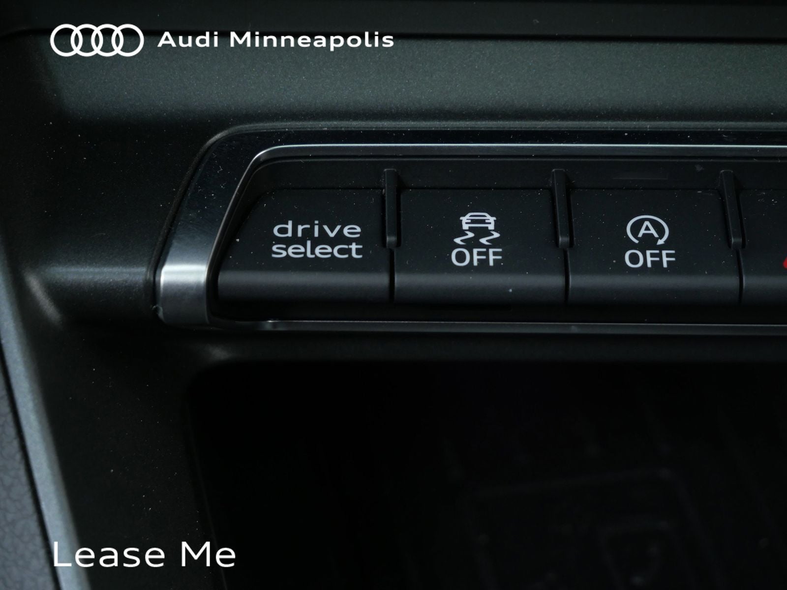 Thumbnail: 2025 Audi Q3 - 24