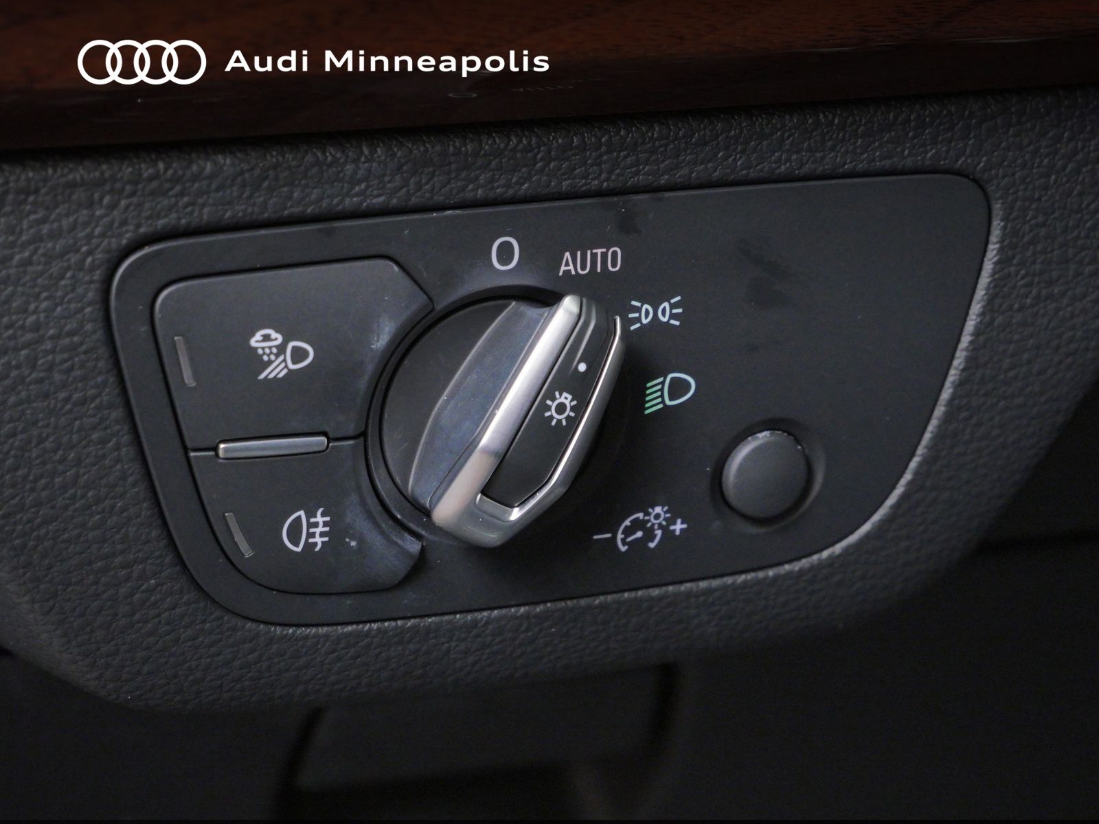 Thumbnail: 2023 Audi Q5 - 20
