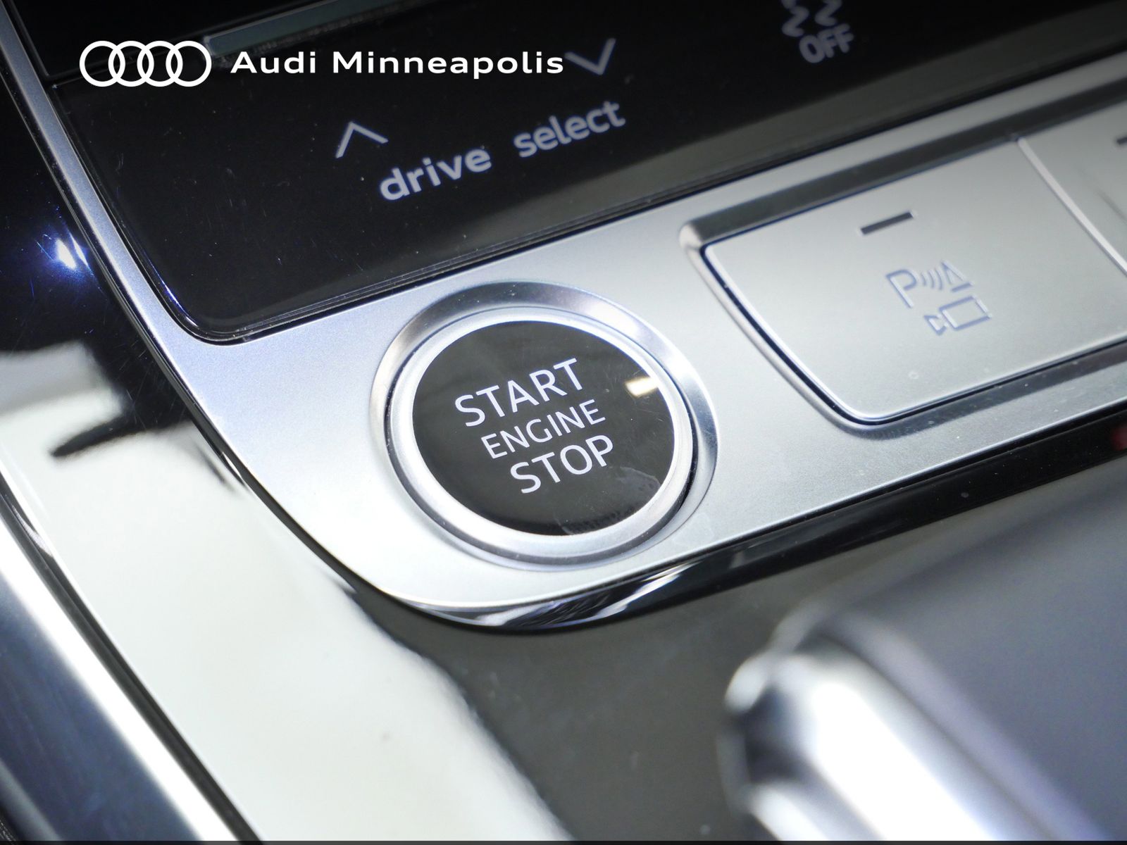 Thumbnail: 2023 Audi Q7 - 29