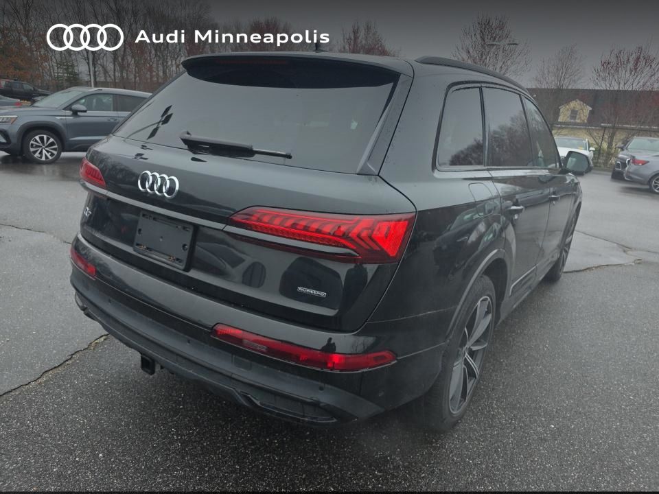 Thumbnail: 2023 Audi Q7 - 10