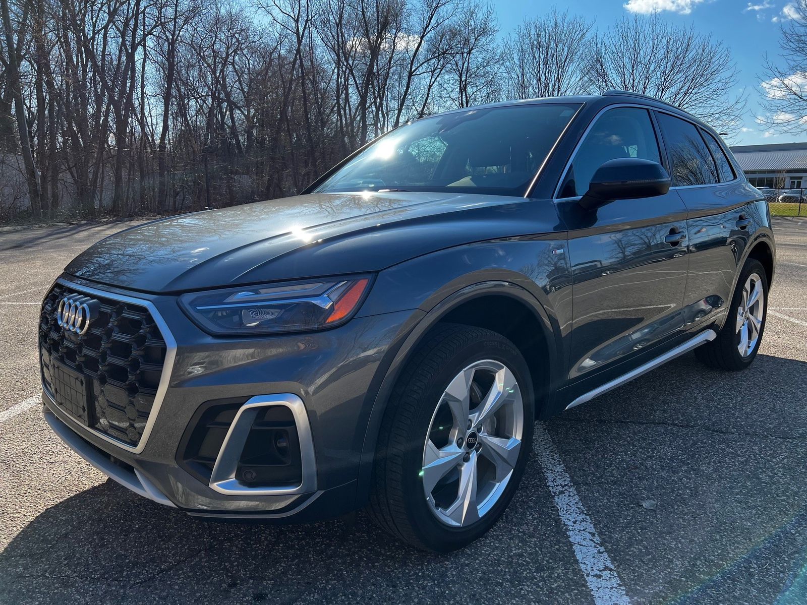 Thumbnail: 2023 Audi Q5 - 1