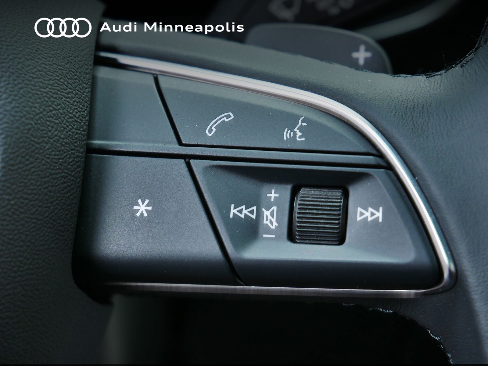 Thumbnail: 2023 Audi Q7 - 23