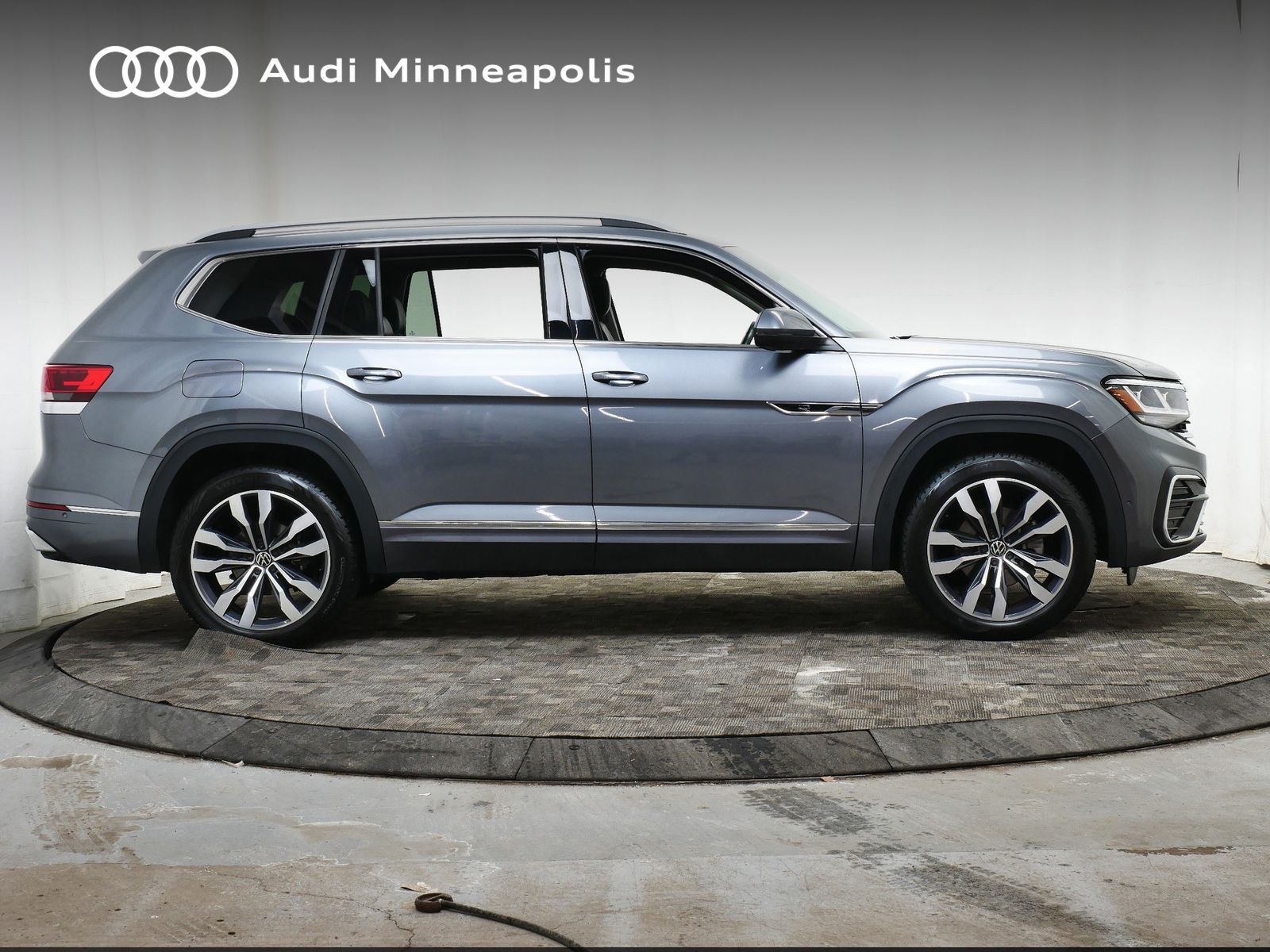 Thumbnail: 2021 Volkswagen Atlas - 9