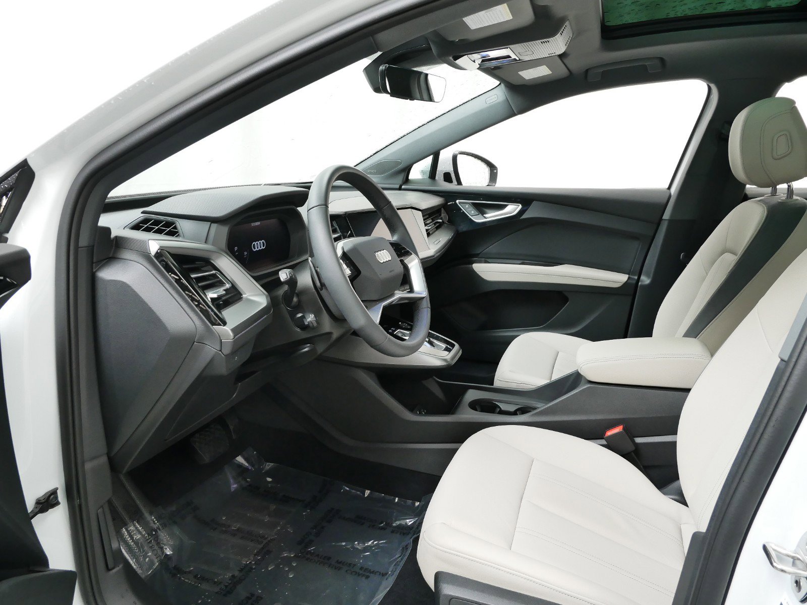 Used 2024 Audi Q4 e-tron Premium Plus with VIN WA1L2BFZ8RP004742 for sale in Minneapolis, Minnesota