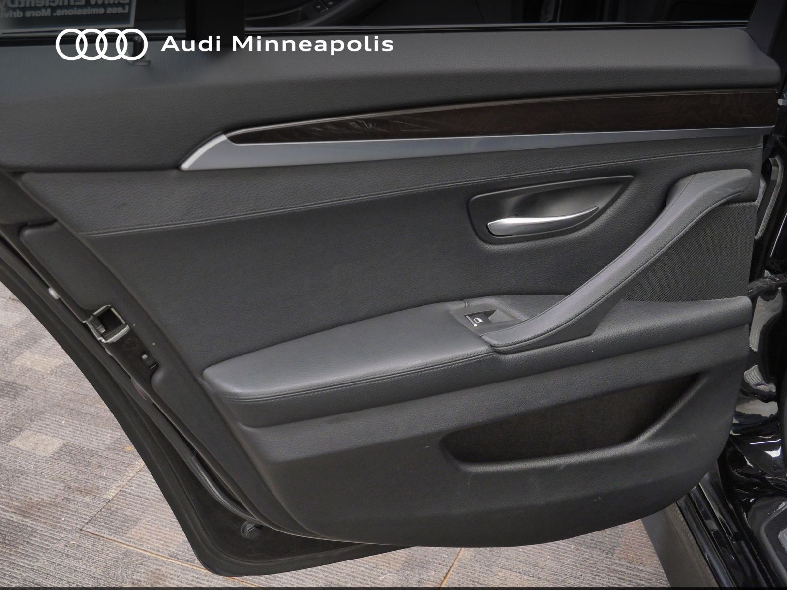 Thumbnail: 2013 BMW 5 Series - 13