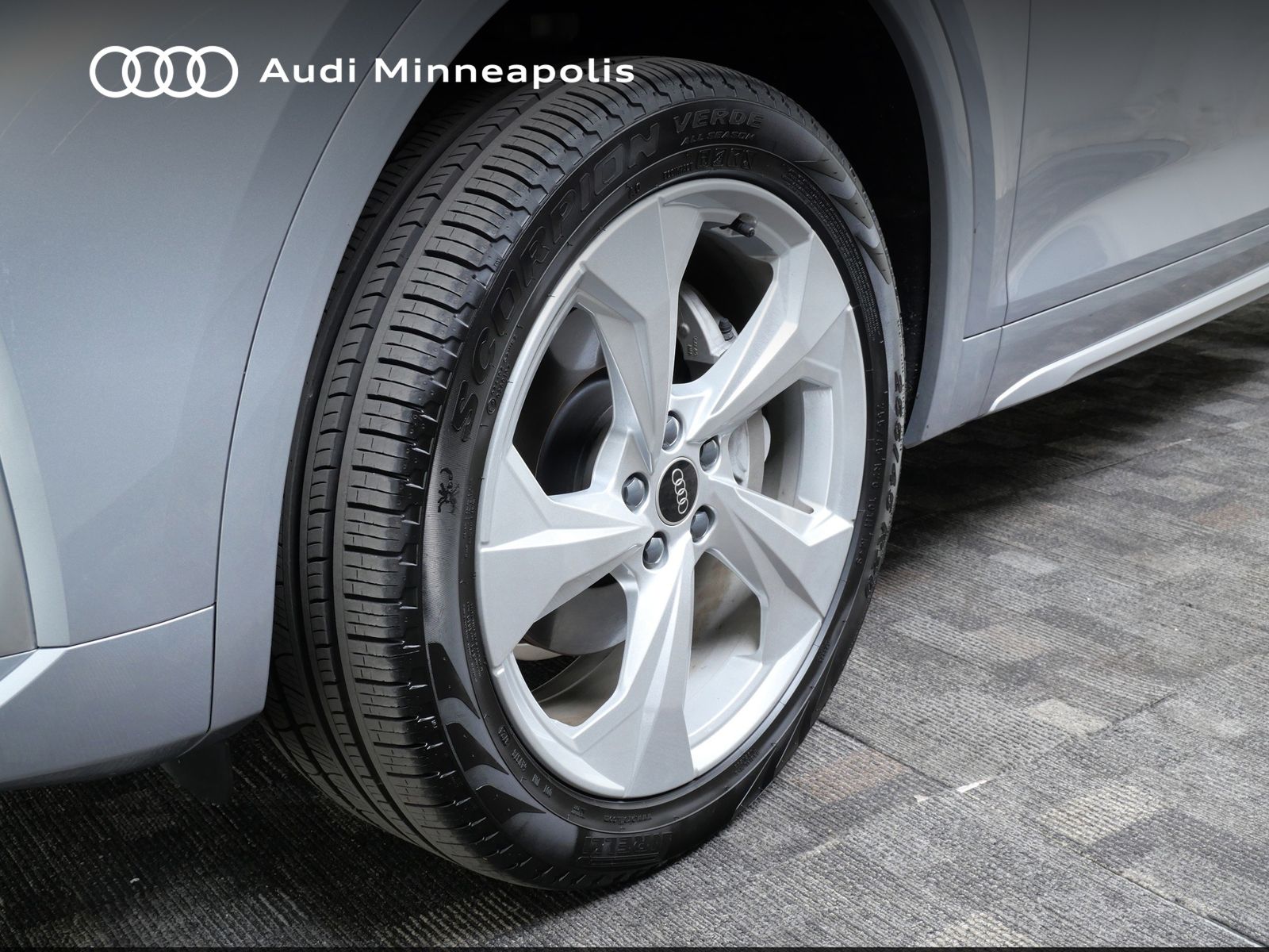 Thumbnail: 2025 Audi Q5 - 12