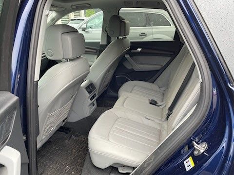 2022 Audi Q5 e Premium Plus 6