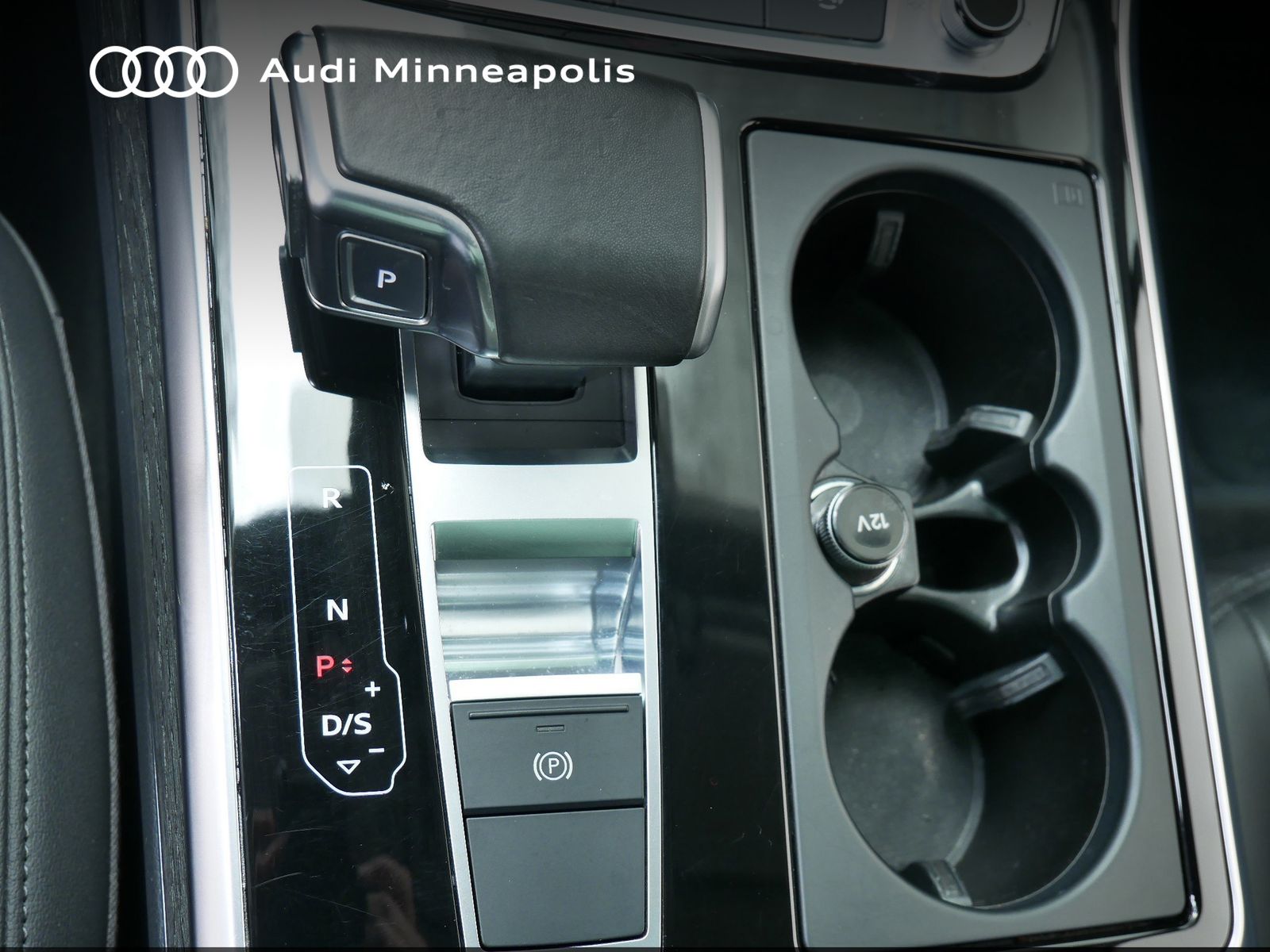 Thumbnail: 2020 Audi Q7 - 26