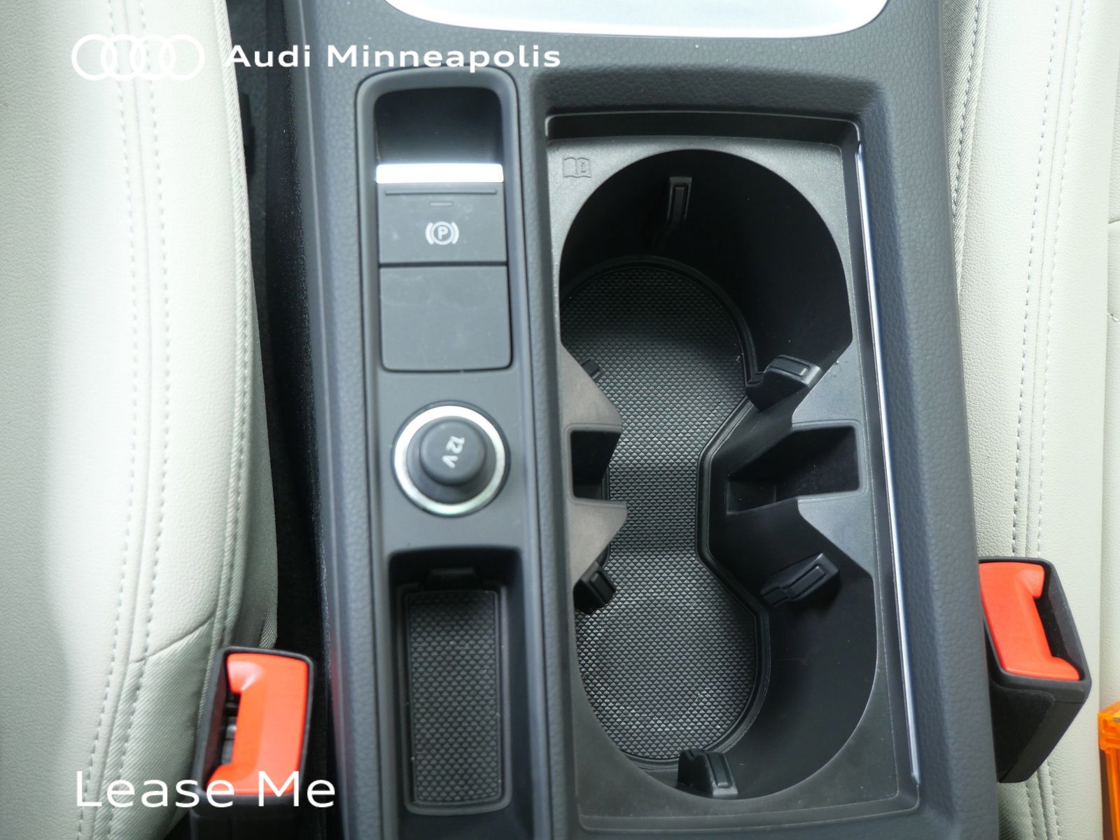 Thumbnail: 2025 Audi Q3 - 26