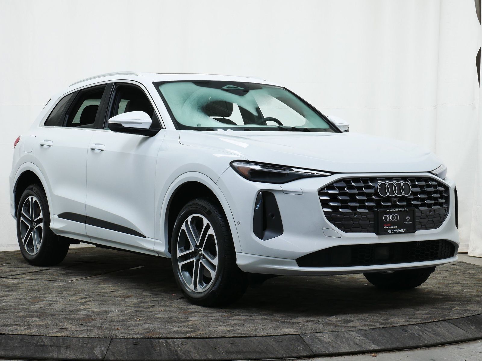 Thumbnail: 2025 Audi Q5 - 8