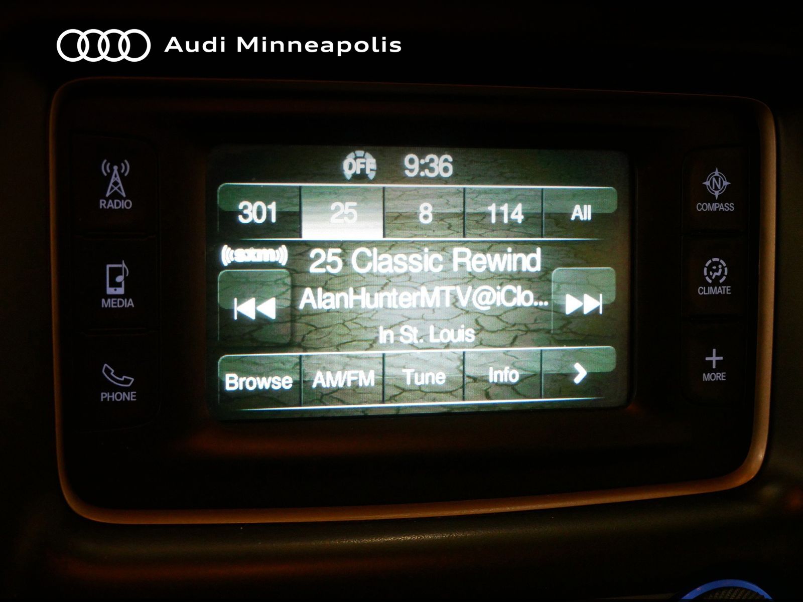 Thumbnail: 2017 Jeep Grand Cherokee - 18