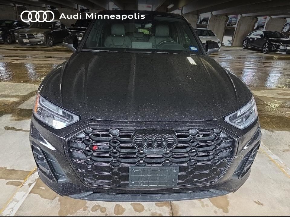 Thumbnail: 2023 Audi SQ5 - 8