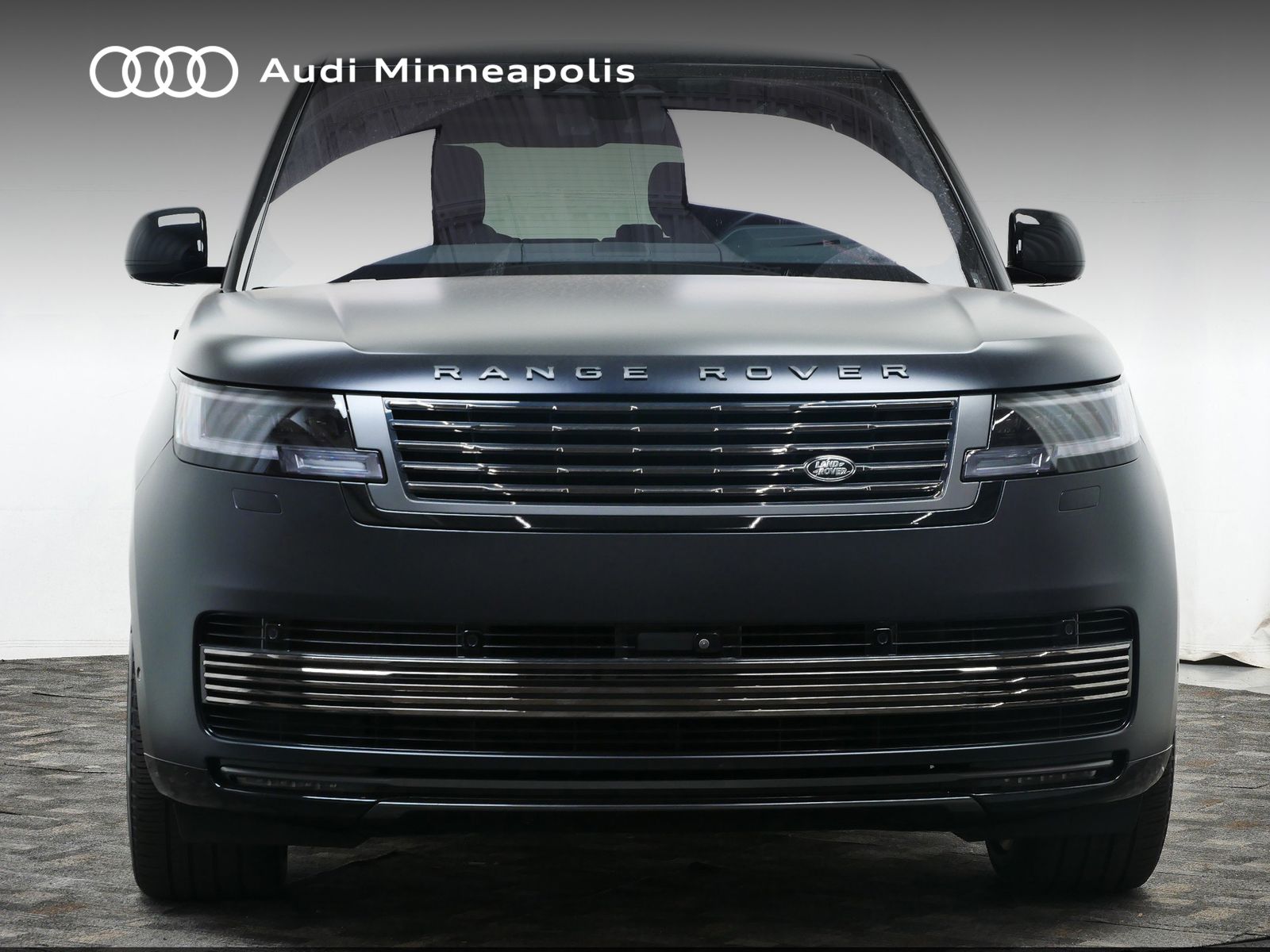 Thumbnail: 2023 Land Rover Range Rover - 10