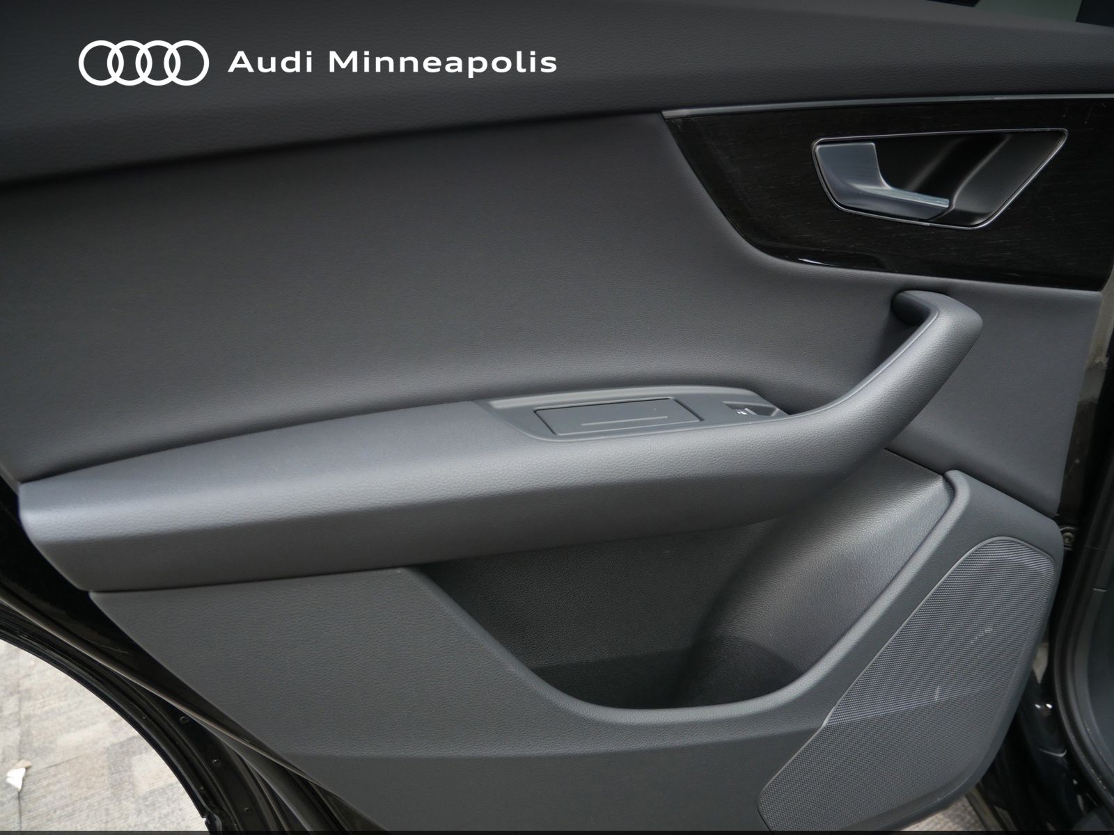 Thumbnail: 2023 Audi Q7 - 14