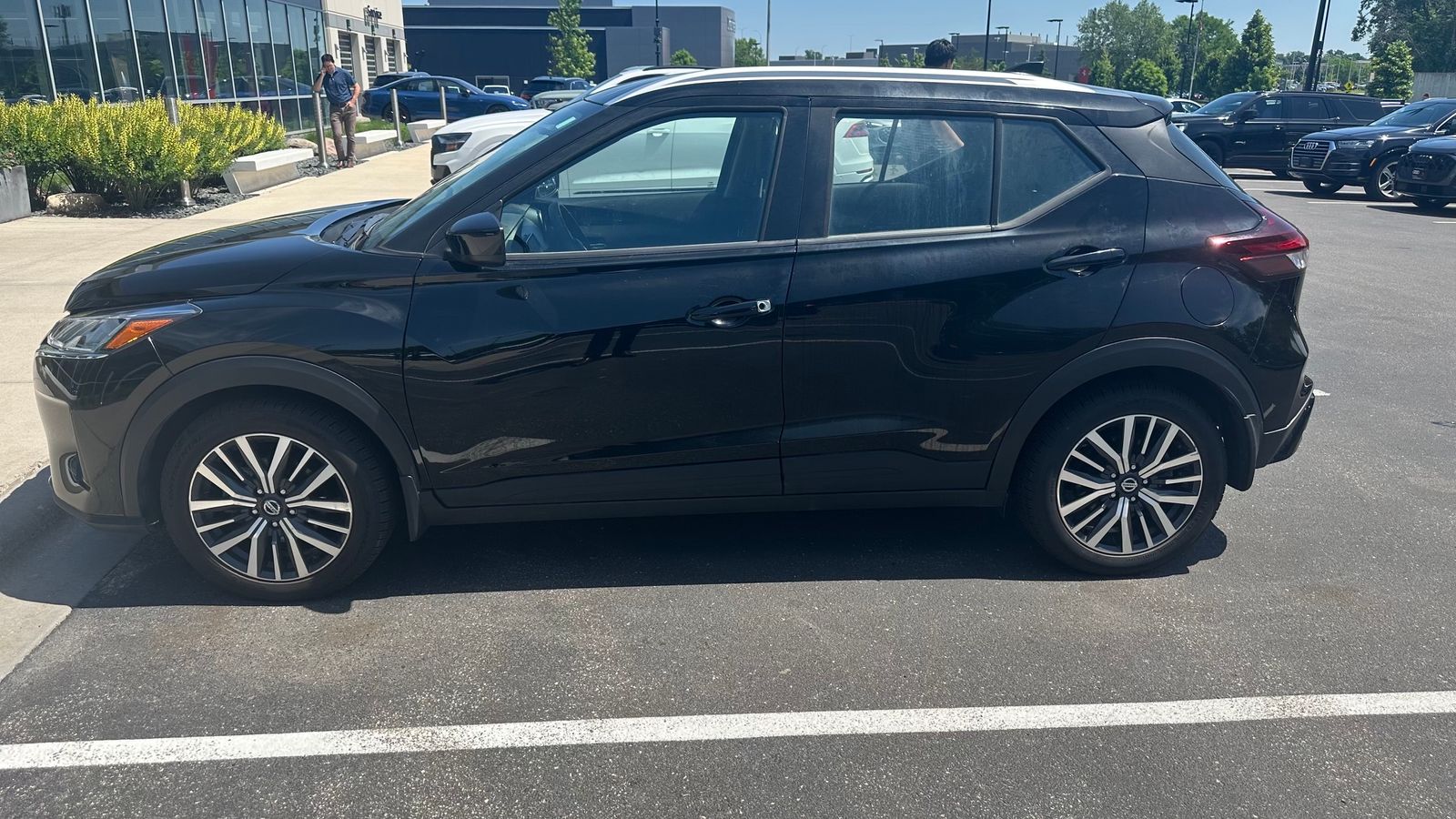 Thumbnail: 2021 Nissan Kicks - 4
