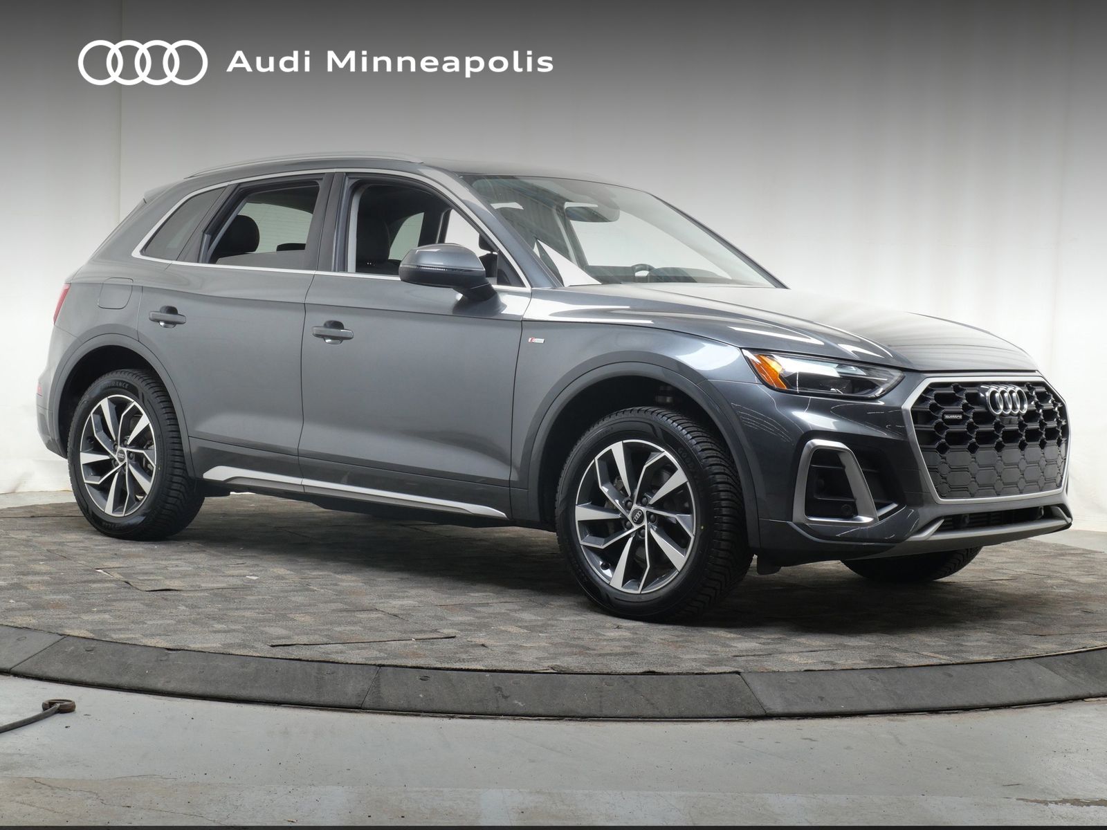 Thumbnail: 2023 Audi Q5 - 10