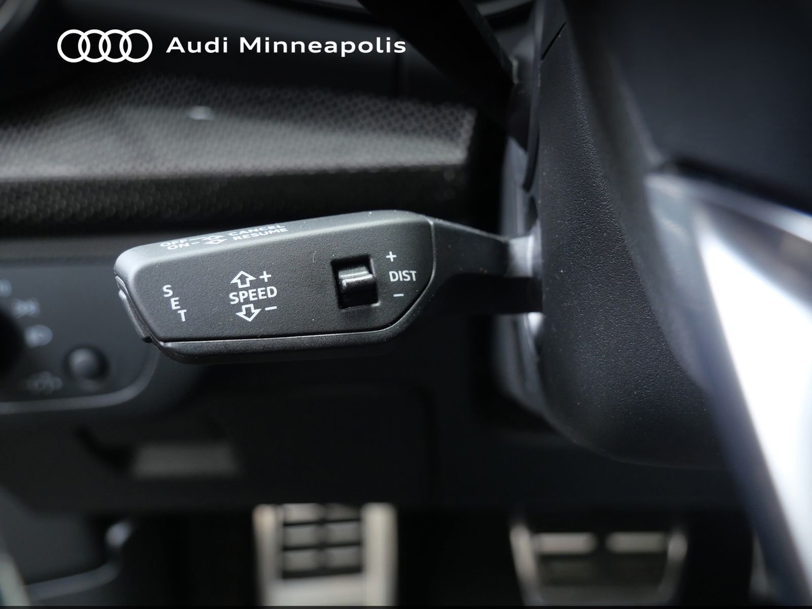 Thumbnail: 2023 Audi SQ5 - 28