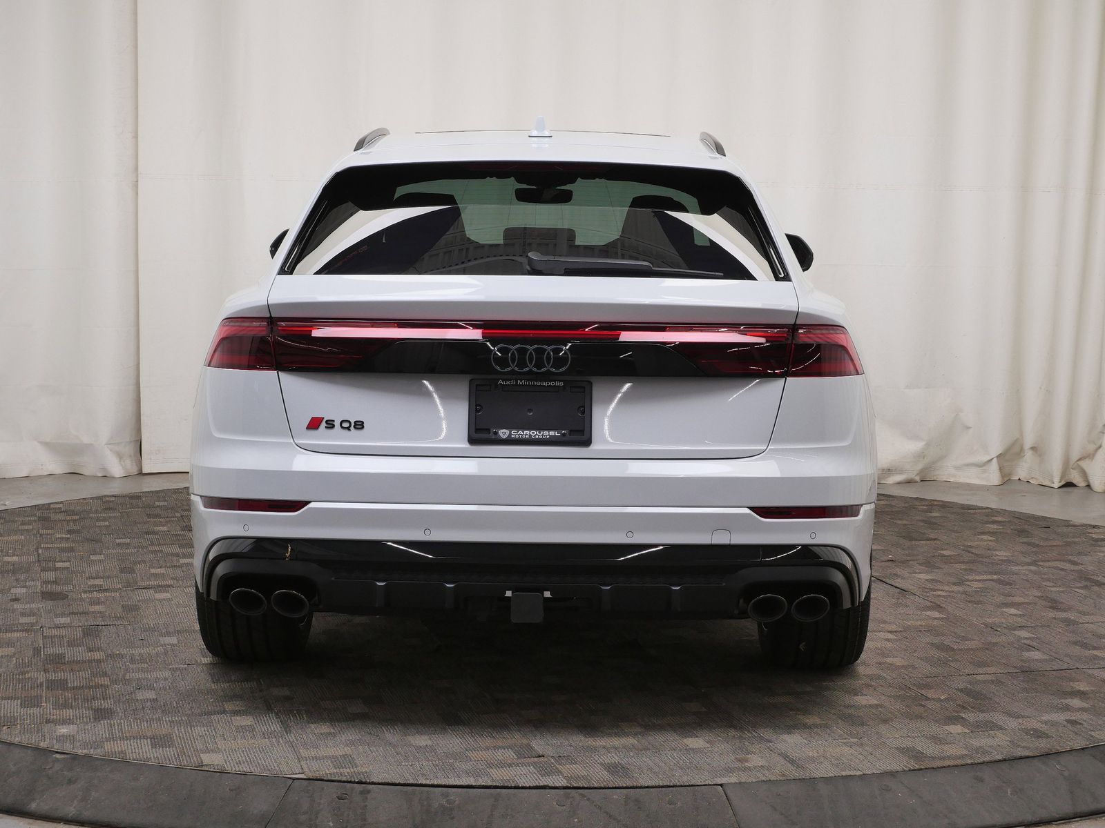 Thumbnail: 2026 Audi SQ8 - 5