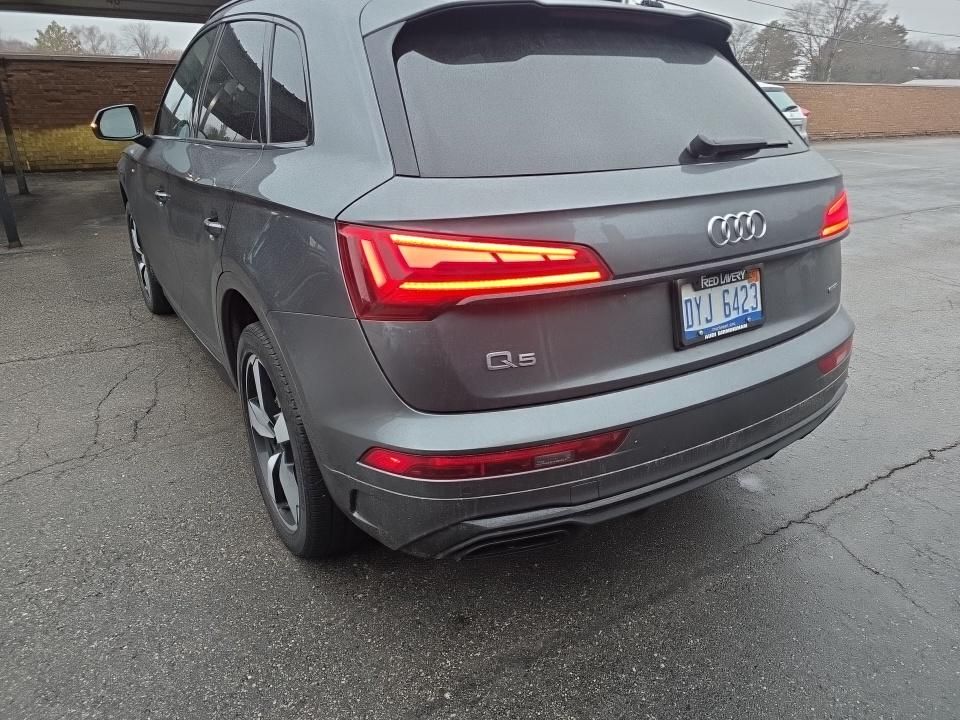 Thumbnail: 2023 Audi Q5 - 8
