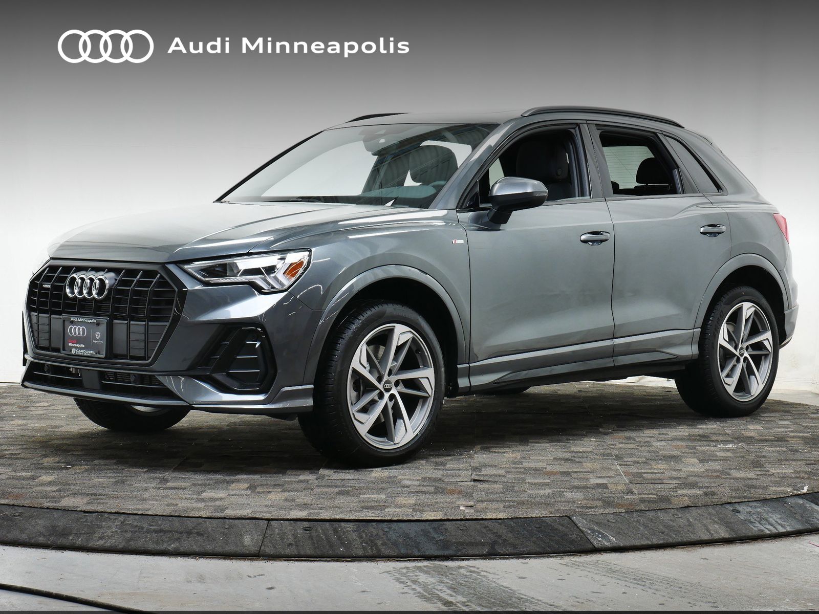 Thumbnail: 2025 Audi Q3 - 1