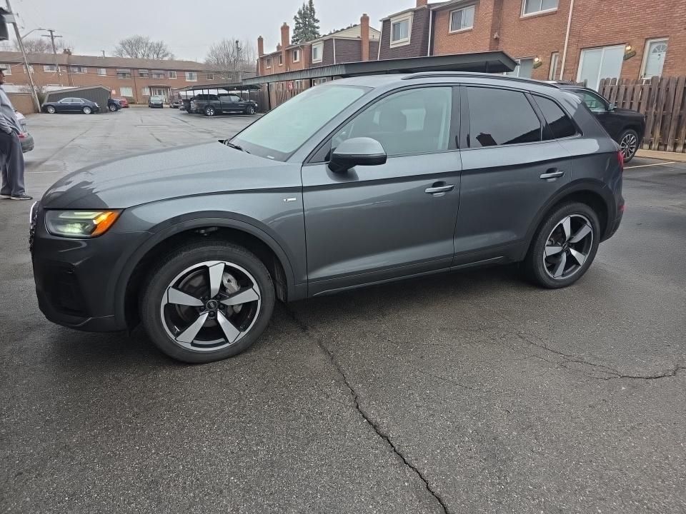 Thumbnail: 2023 Audi Q5 - 1