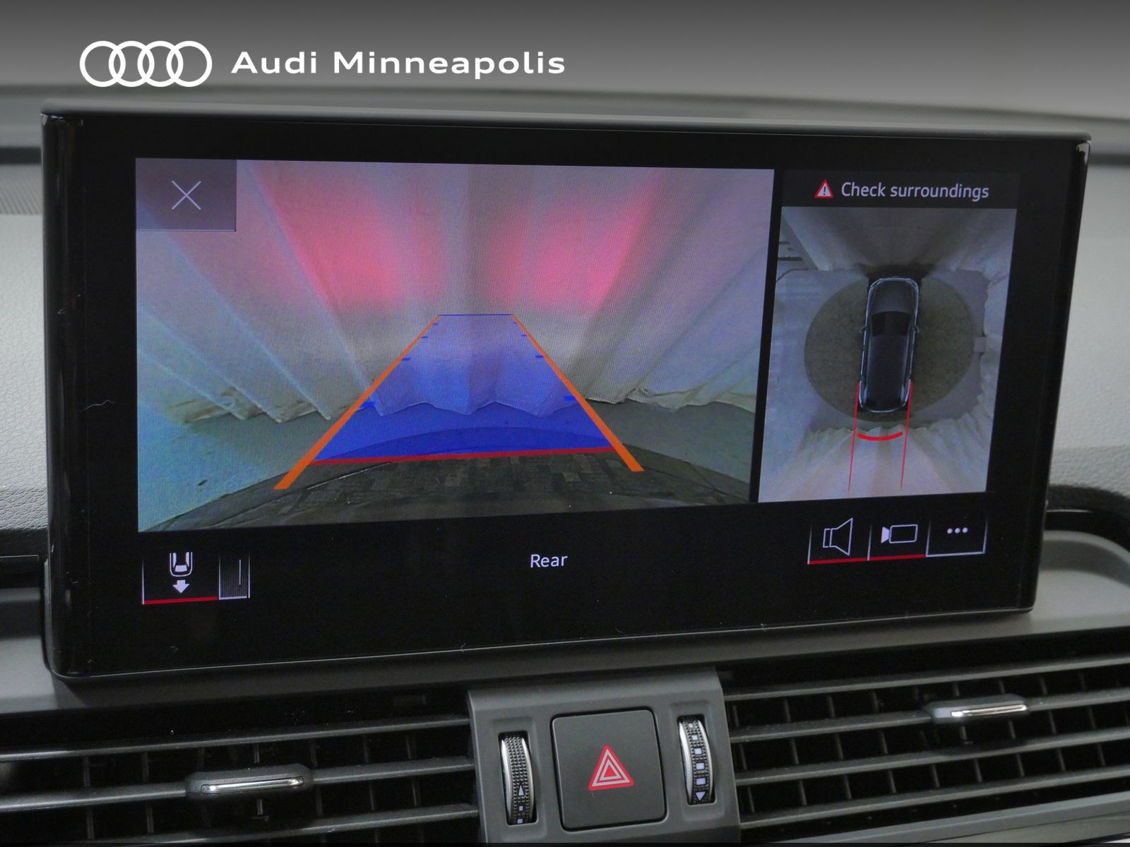 Thumbnail: 2025 Audi Q5 - 32