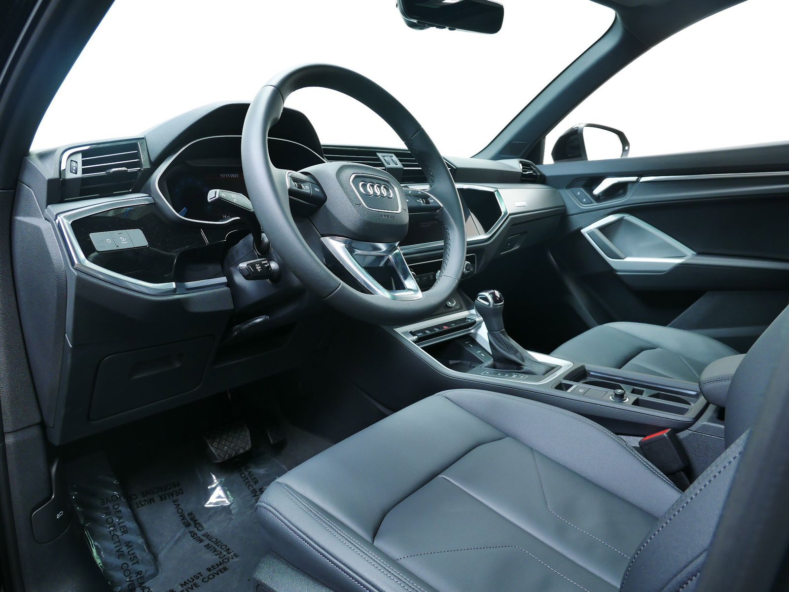 Thumbnail: 2025 Audi Q3 - 2