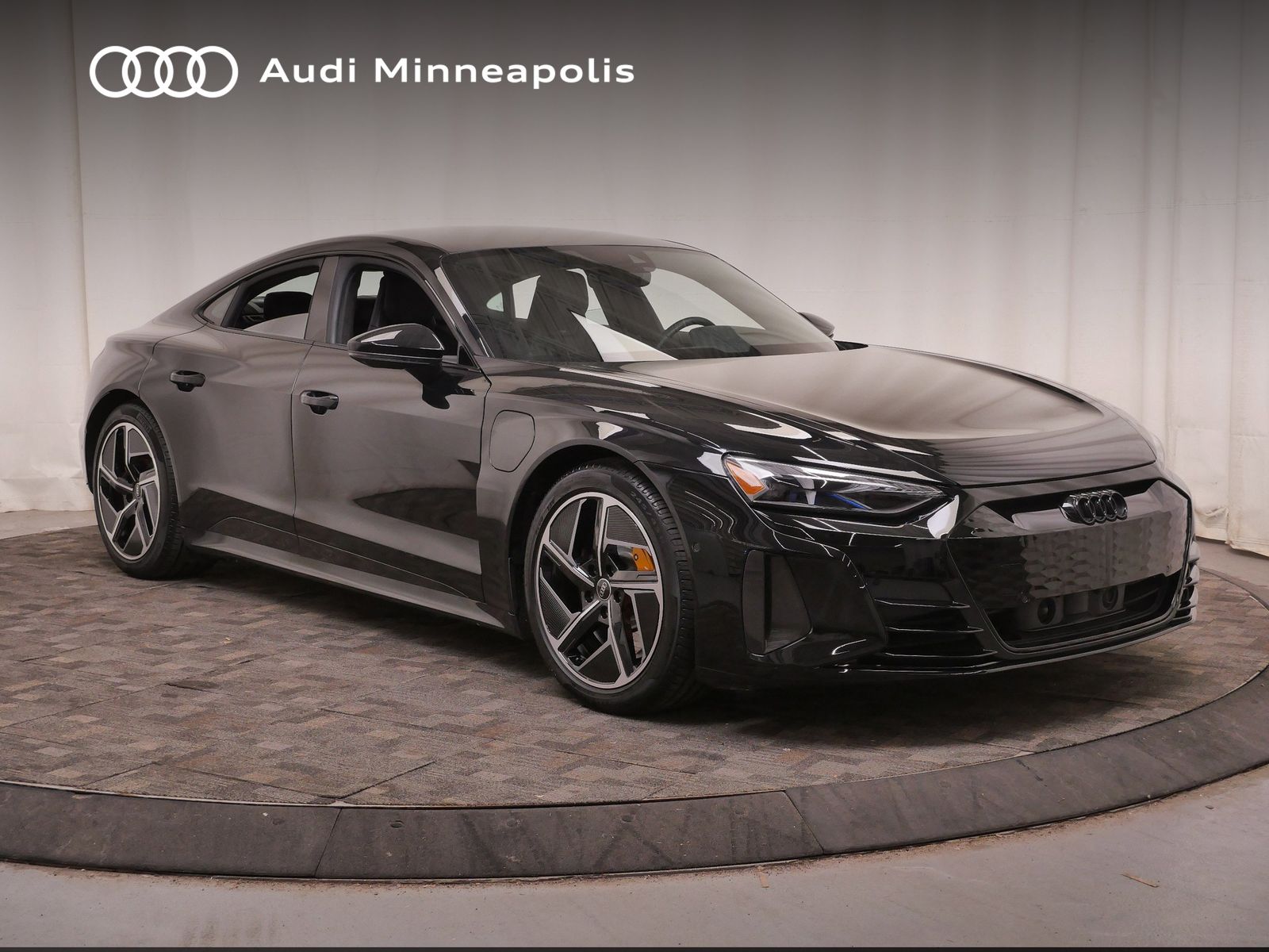 Thumbnail: 2023 Audi RS e-tron GT - 11