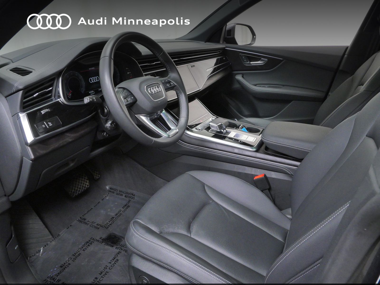Thumbnail: 2023 Audi Q8 - 2