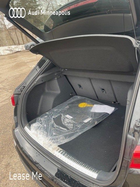 Thumbnail: 2025 Audi Q3 - 19