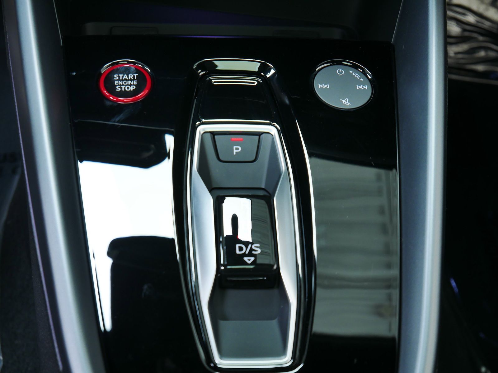 Thumbnail: 2026 Audi S3 - 14