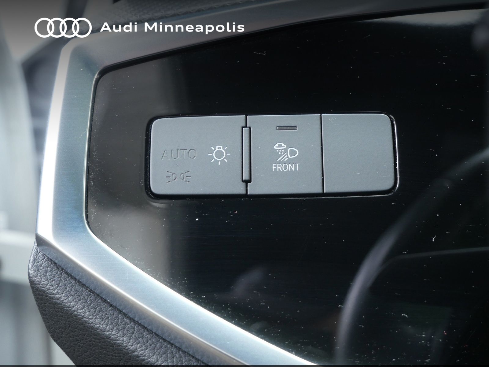 Thumbnail: 2023 Audi Q3 - 19