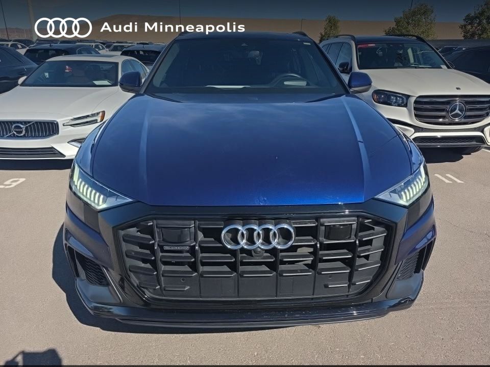 Thumbnail: 2023 Audi Q8 - 10