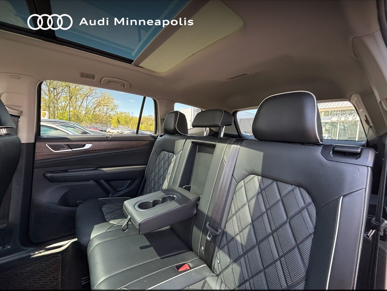 Thumbnail: 2024 Volkswagen Atlas - 15