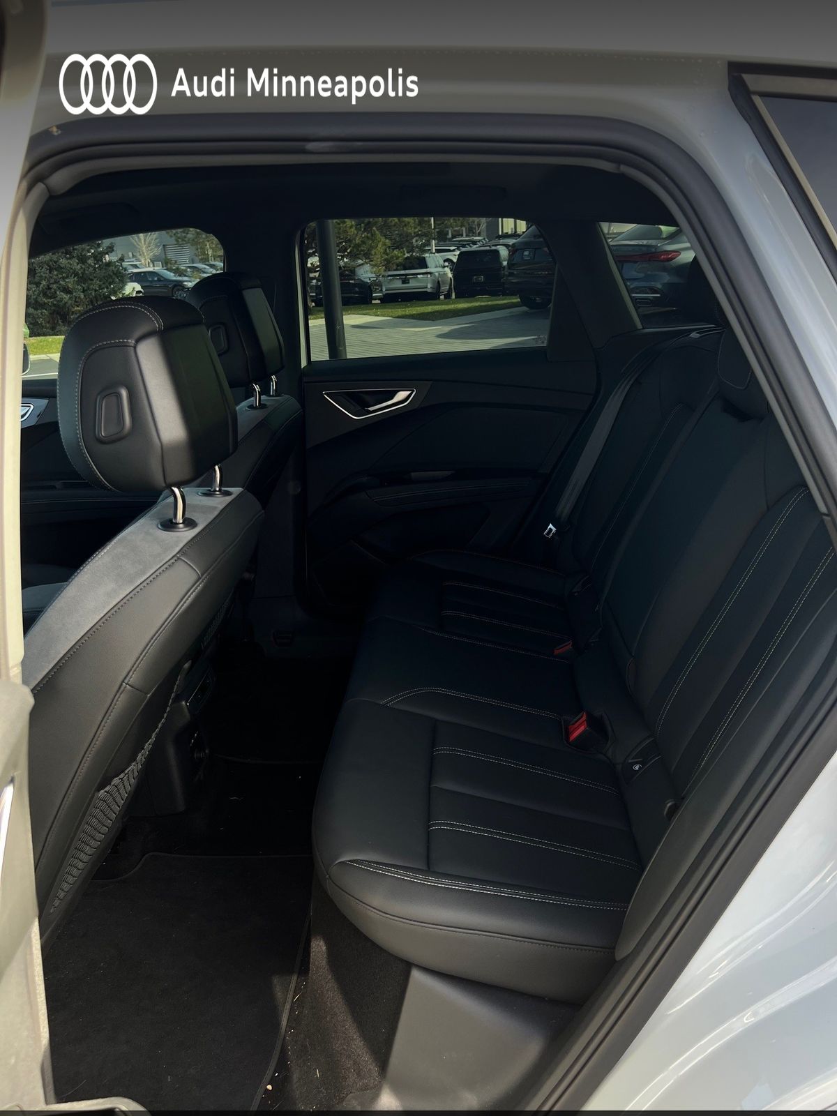 Thumbnail: 2024 Audi Q4 e-tron - 12