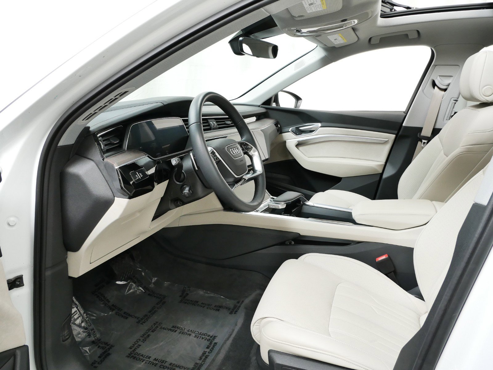 Used 2021 Audi e-tron Prestige with VIN WA1VAAGE5MB010182 for sale in Minneapolis, MN