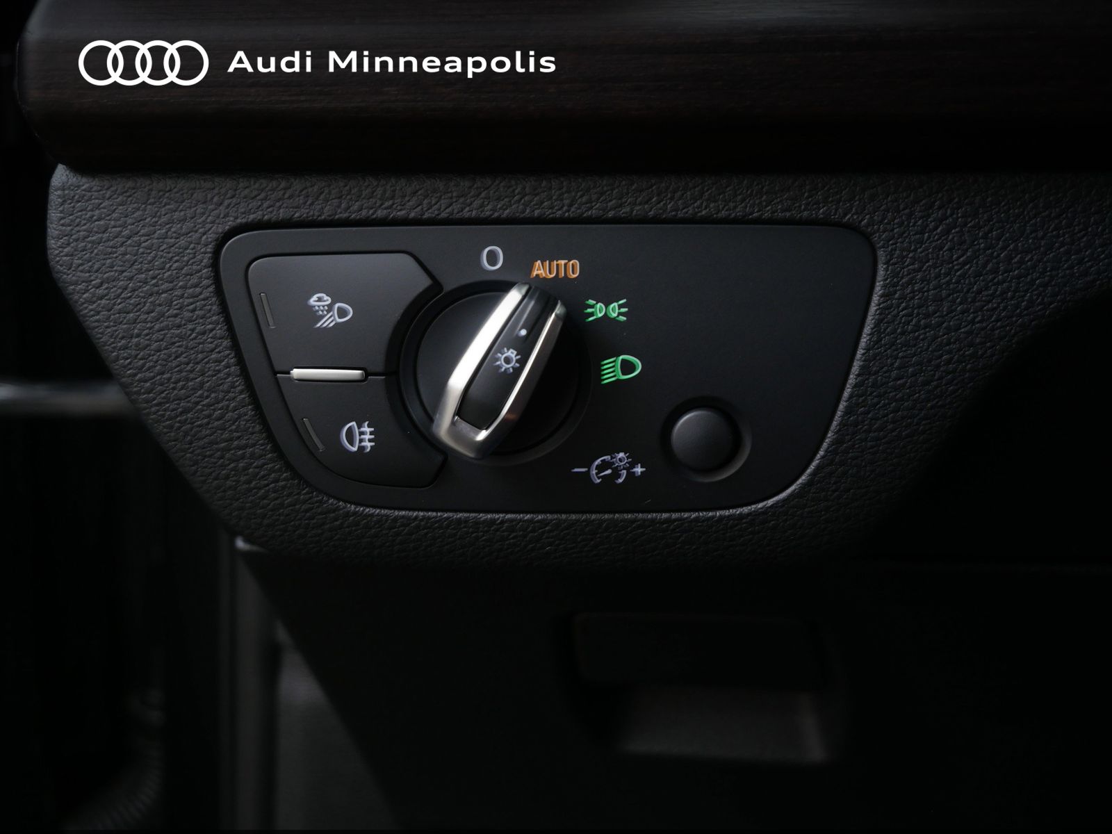 Thumbnail: 2023 Audi Q5 - 21