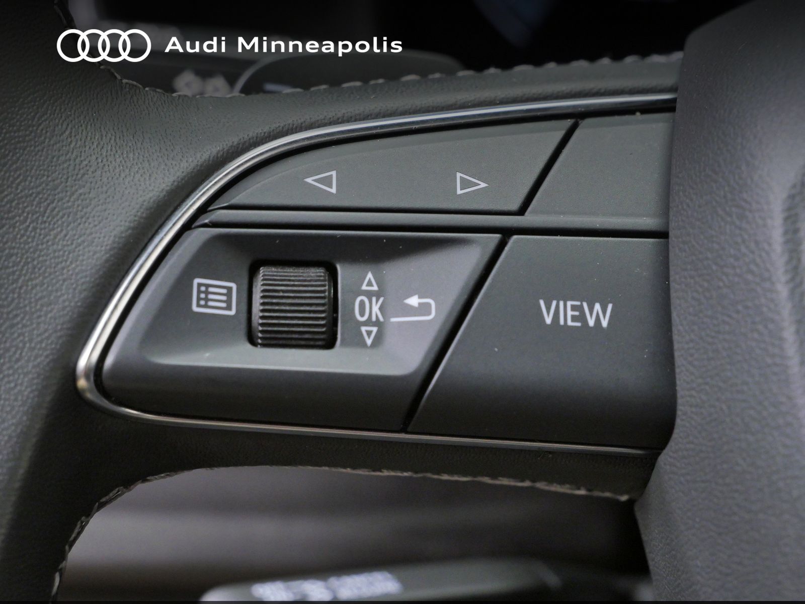 Thumbnail: 2023 Audi Q8 - 22