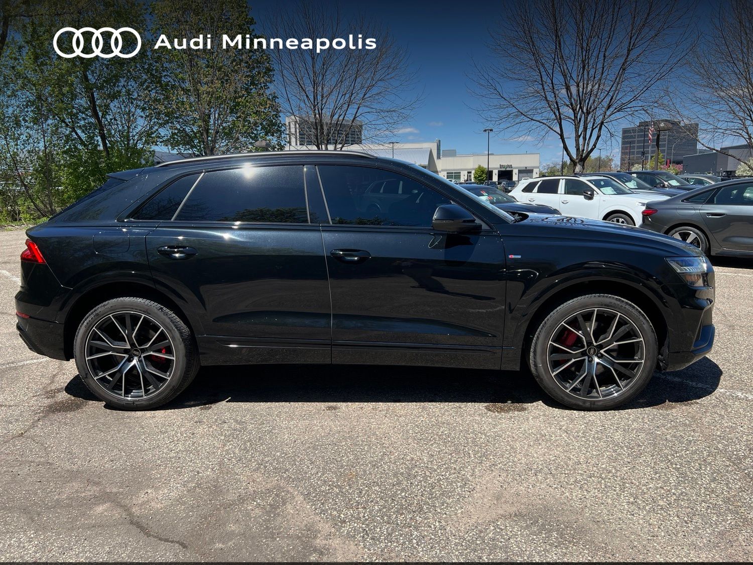 Thumbnail: 2023 Audi Q8 - 6